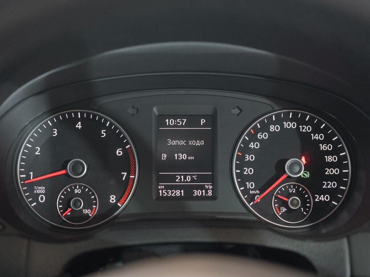 Volkswagen Sharan 2013 - фото автомобиля