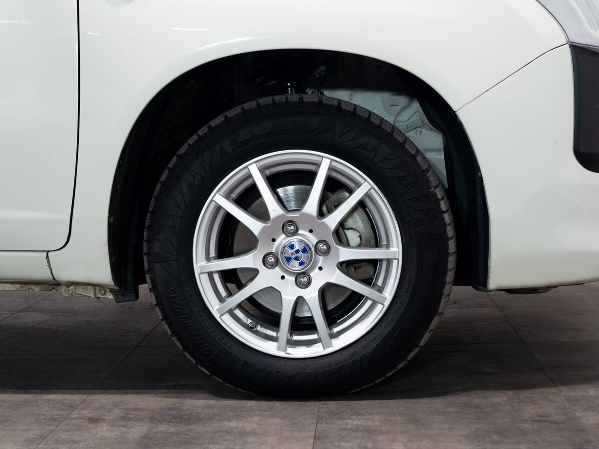 Toyota Probox 2015 - фото автомобиля