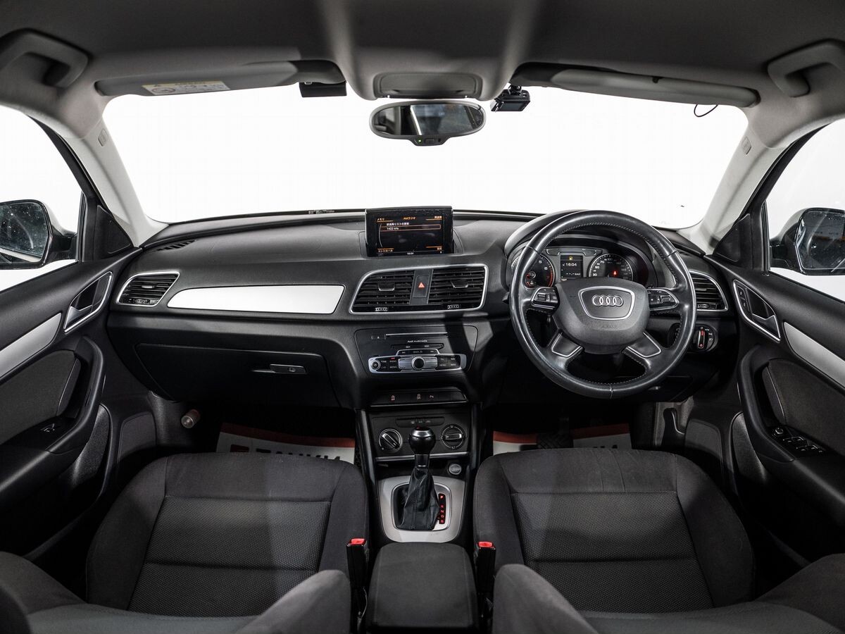 Audi Q3 2015 - фото автомобиля
