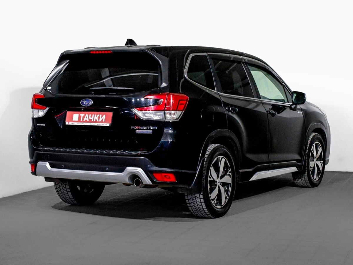 Subaru Forester 2019 - фото автомобиля