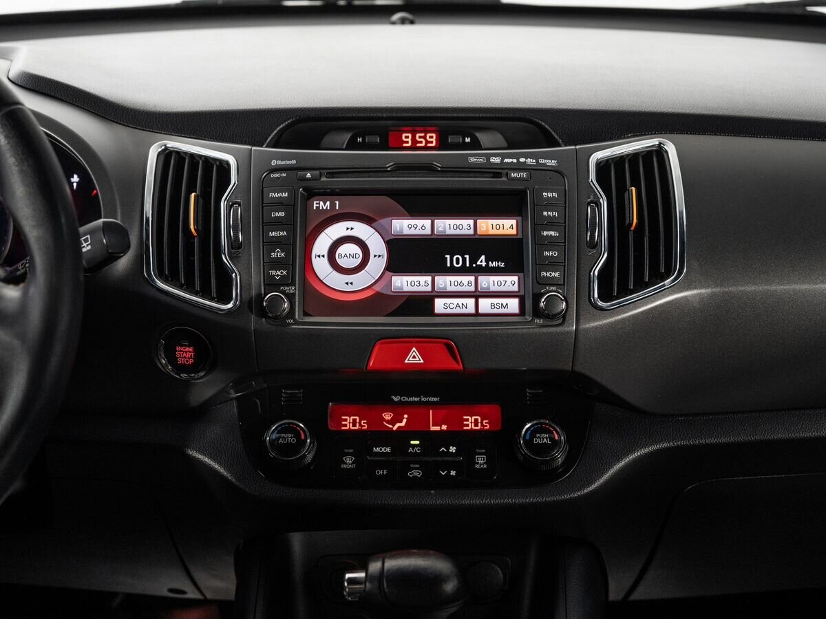 Kia Sportage 2010 - фото автомобиля