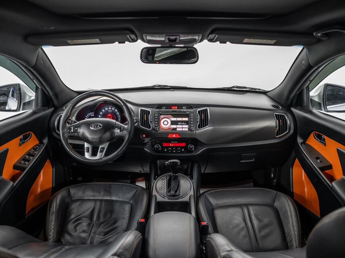 Kia Sportage 2010 - фото автомобиля