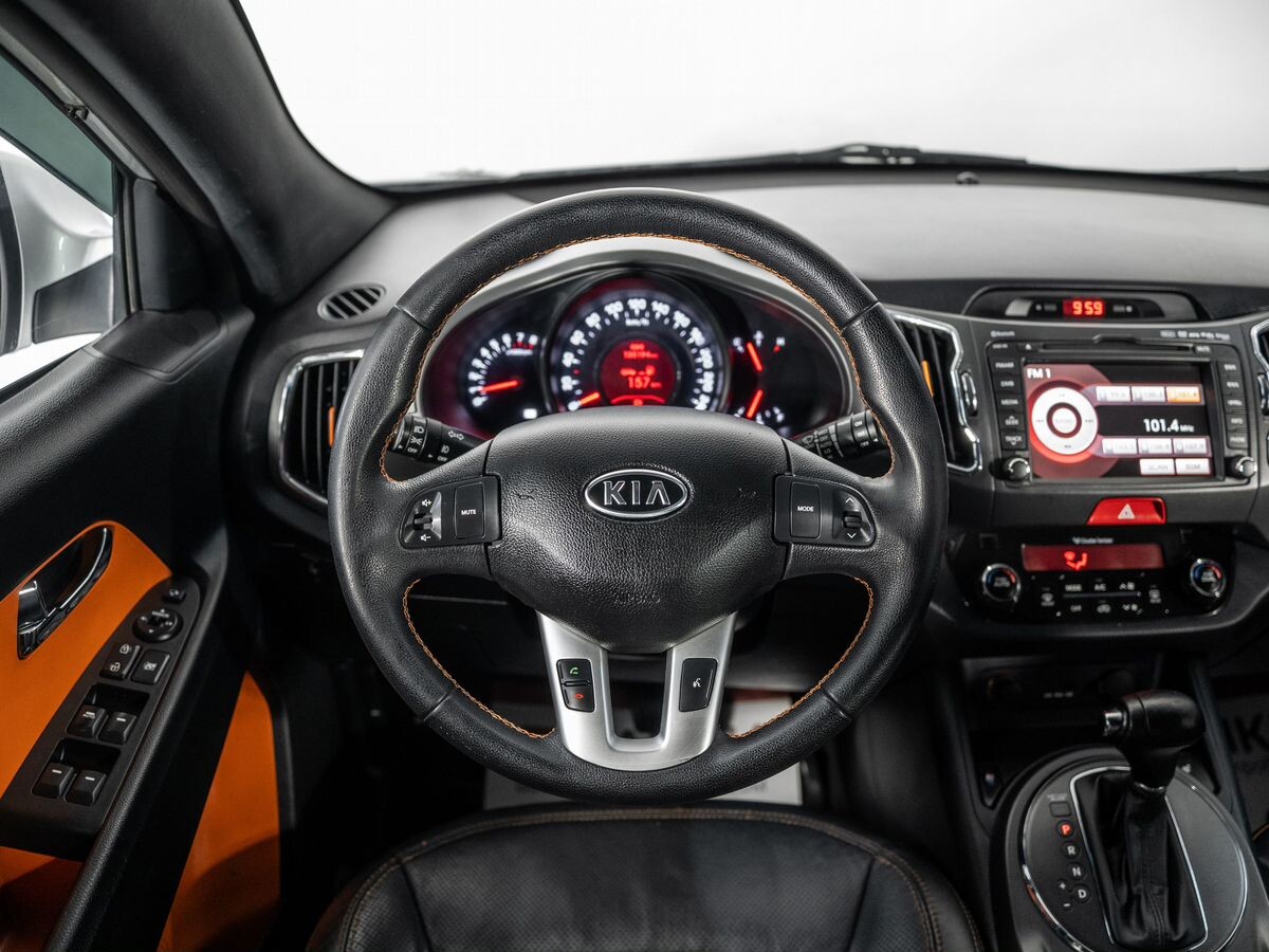 Kia Sportage 2010 - фото автомобиля