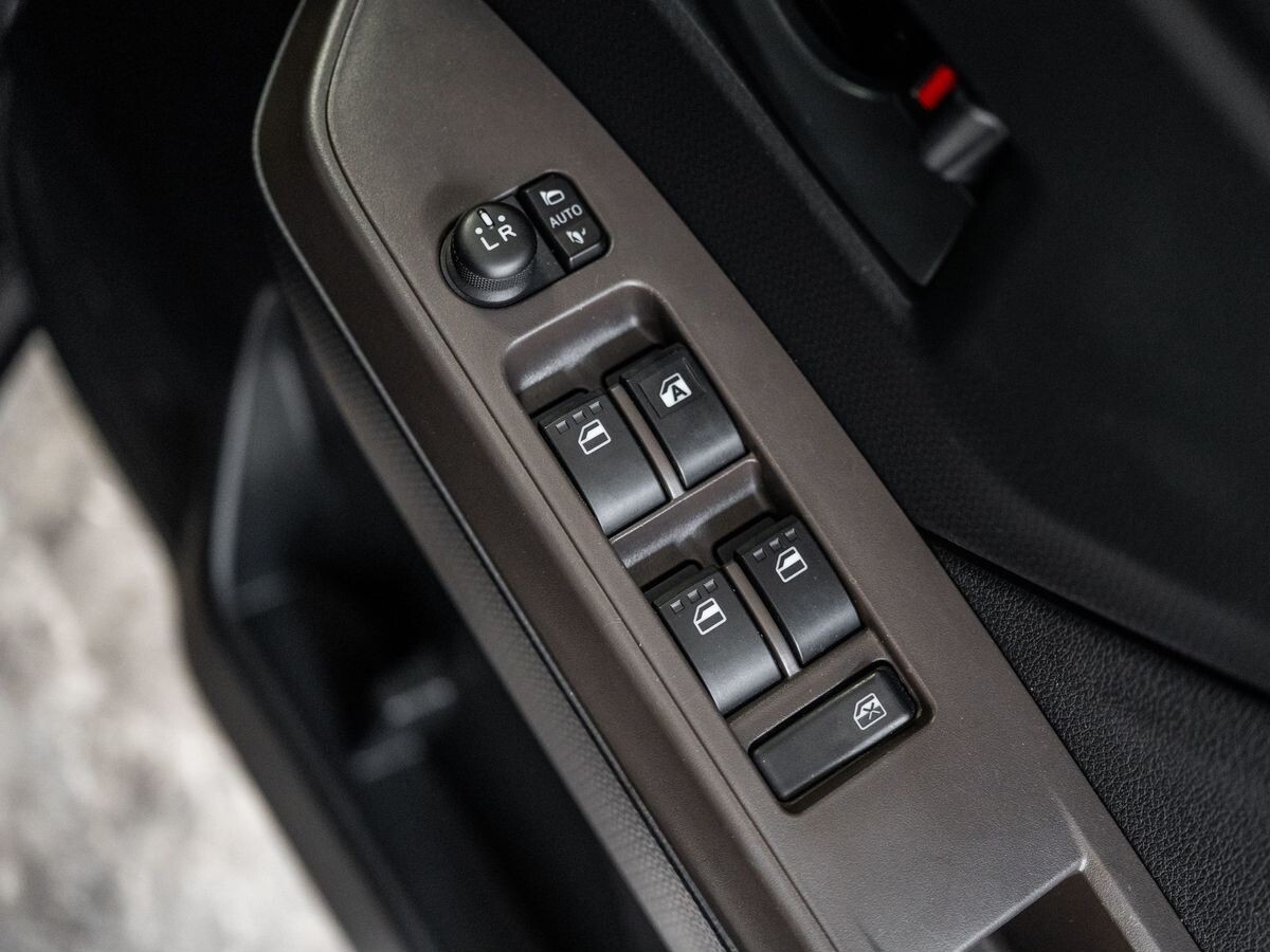 Toyota Roomy 2022 - фото автомобиля