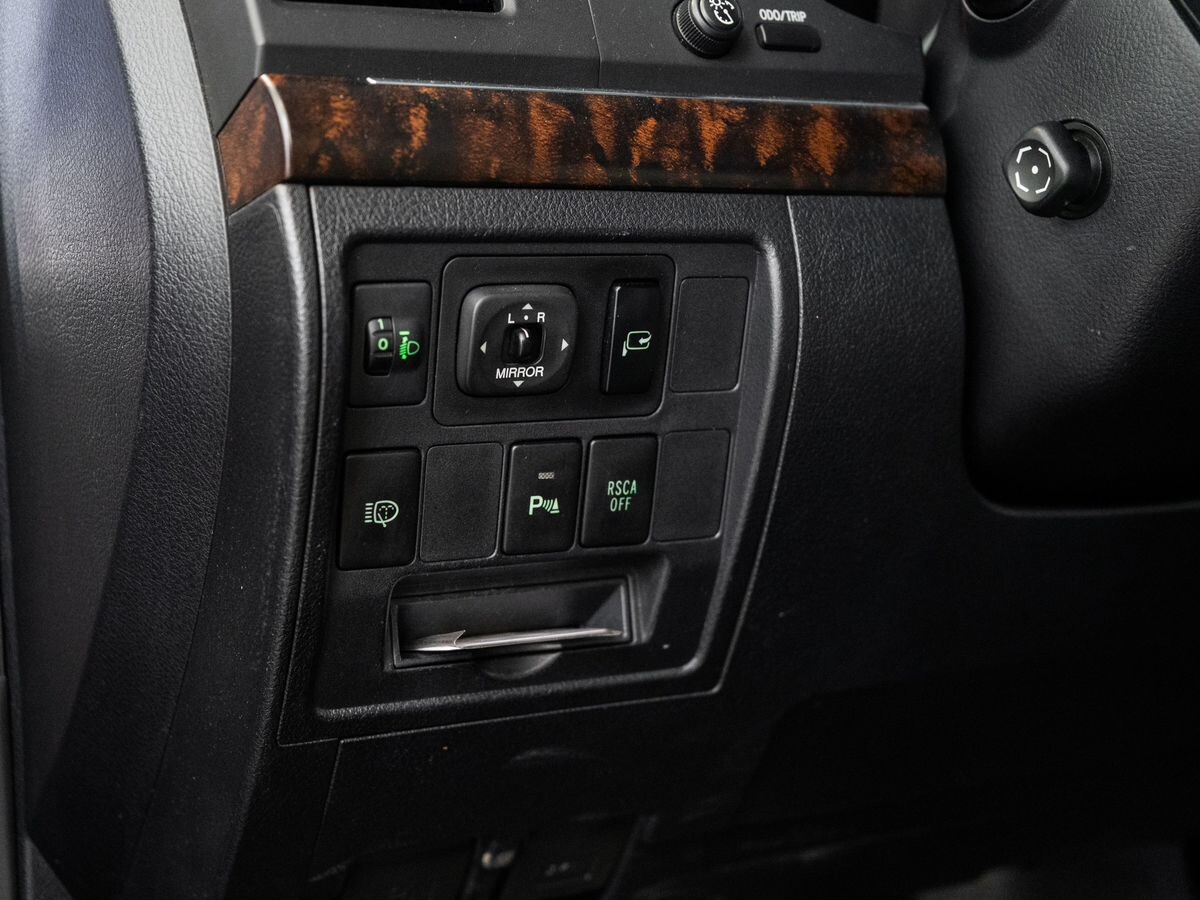 Toyota Land Cruiser 2008 - фото автомобиля