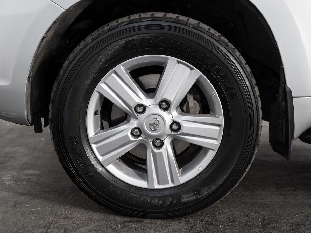 Toyota Land Cruiser 2008 - фото автомобиля