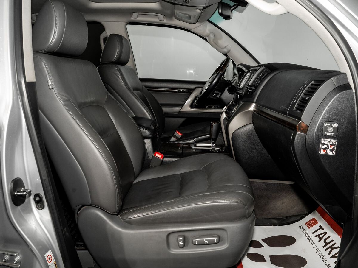 Toyota Land Cruiser 2008 - фото автомобиля