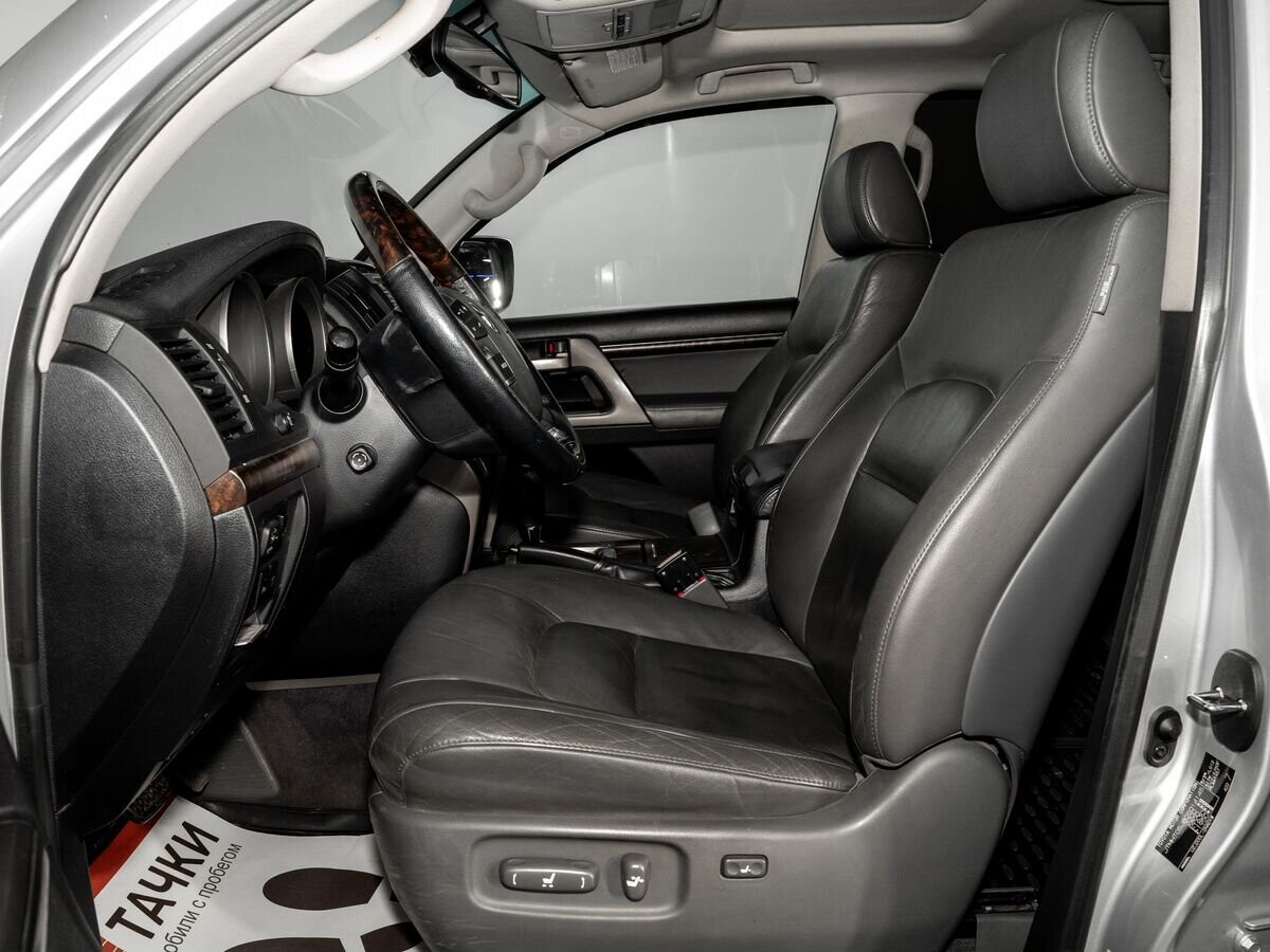 Toyota Land Cruiser 2008 - фото автомобиля