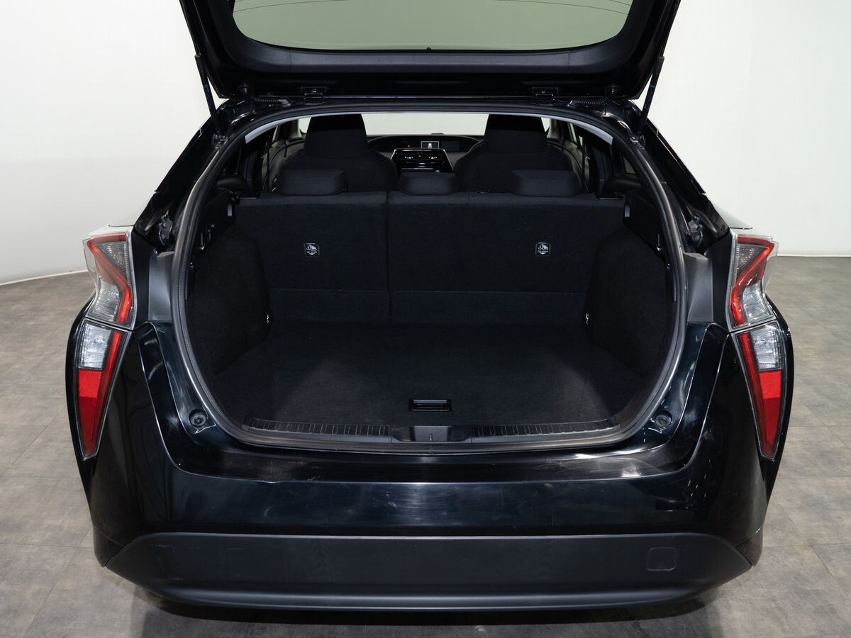 Toyota Prius 2016 - фото автомобиля