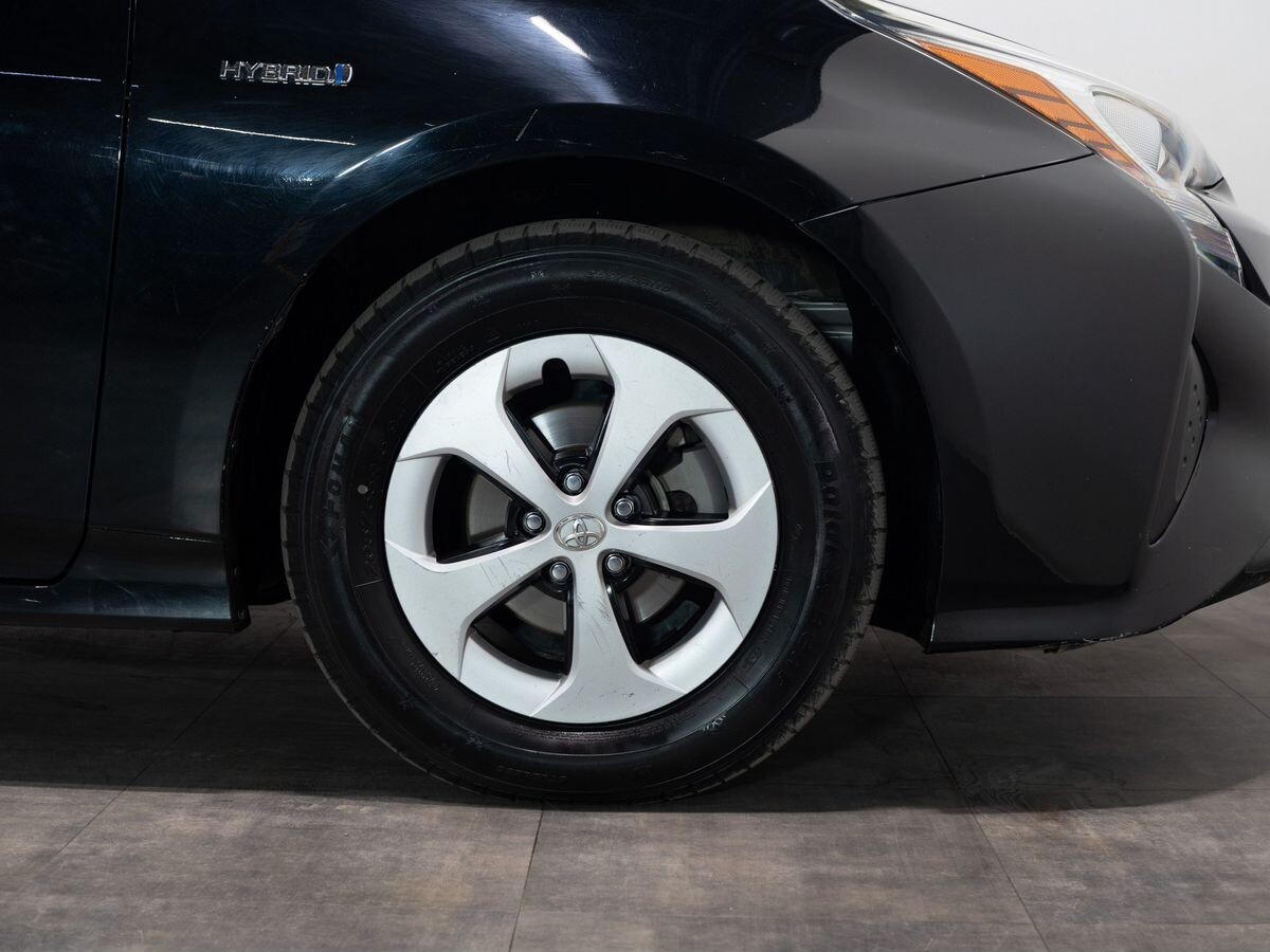 Toyota Prius 2016 - фото автомобиля