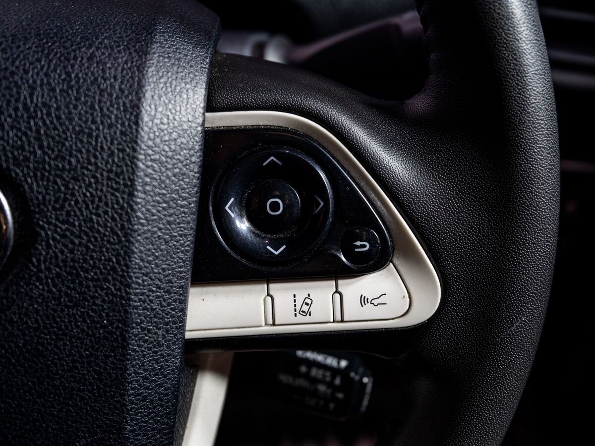 Toyota Prius 2016 - фото автомобиля