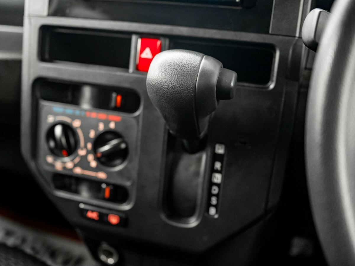 Toyota Roomy 2022 - фото автомобиля