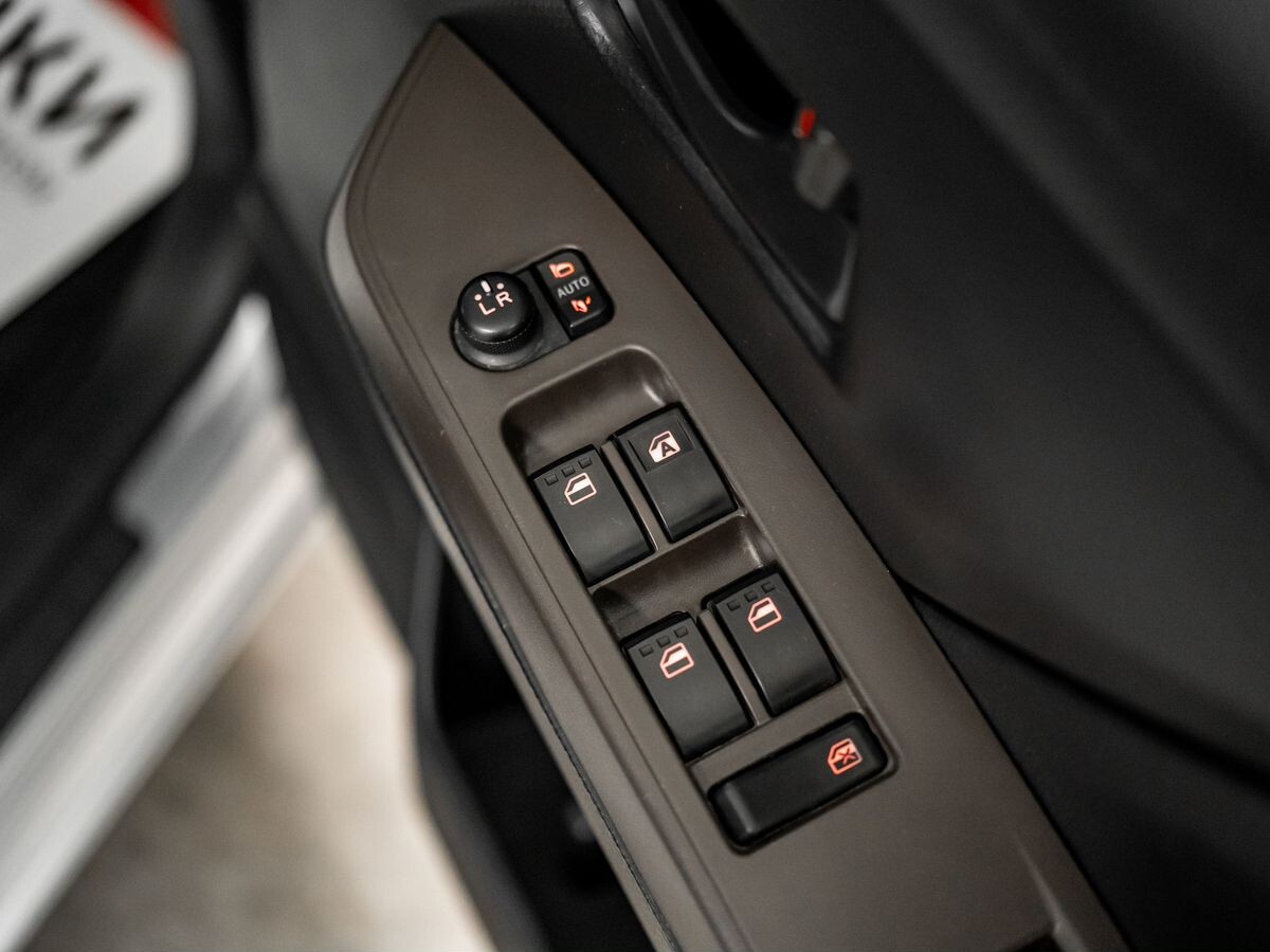Toyota Roomy 2022 - фото автомобиля