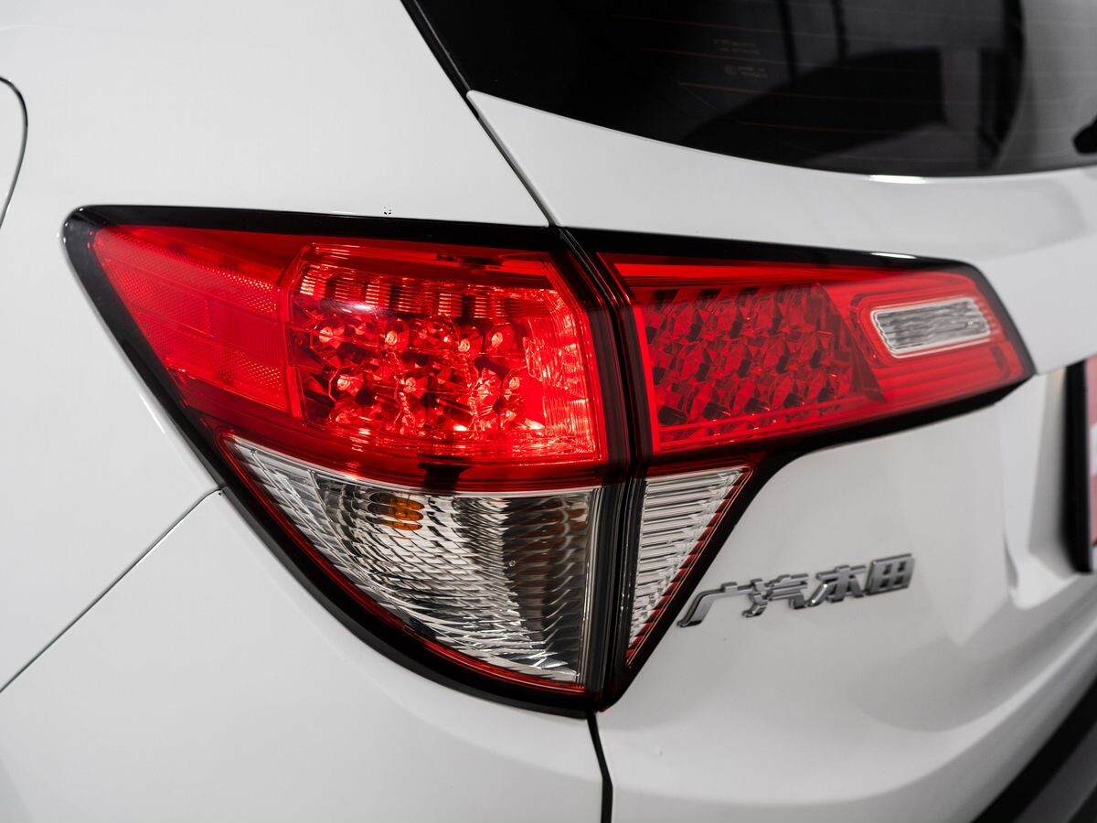 Honda Vezel 2021 - фото автомобиля