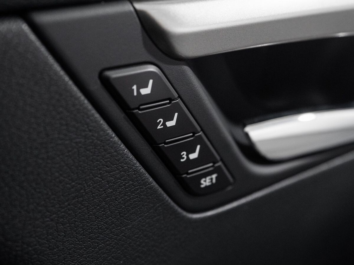 Lexus RX200t 2016 - фото автомобиля