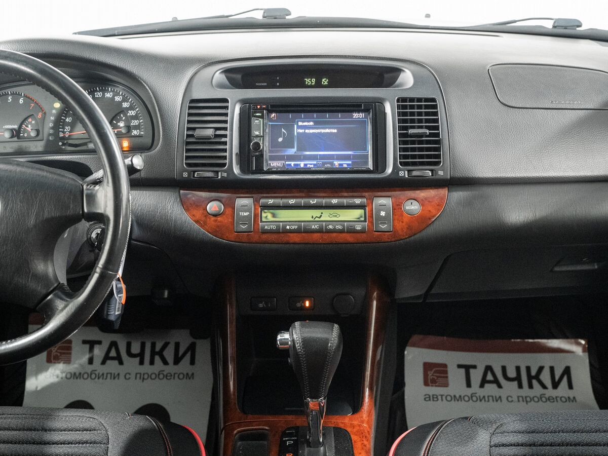 Toyota Camry 2004 - фото автомобиля