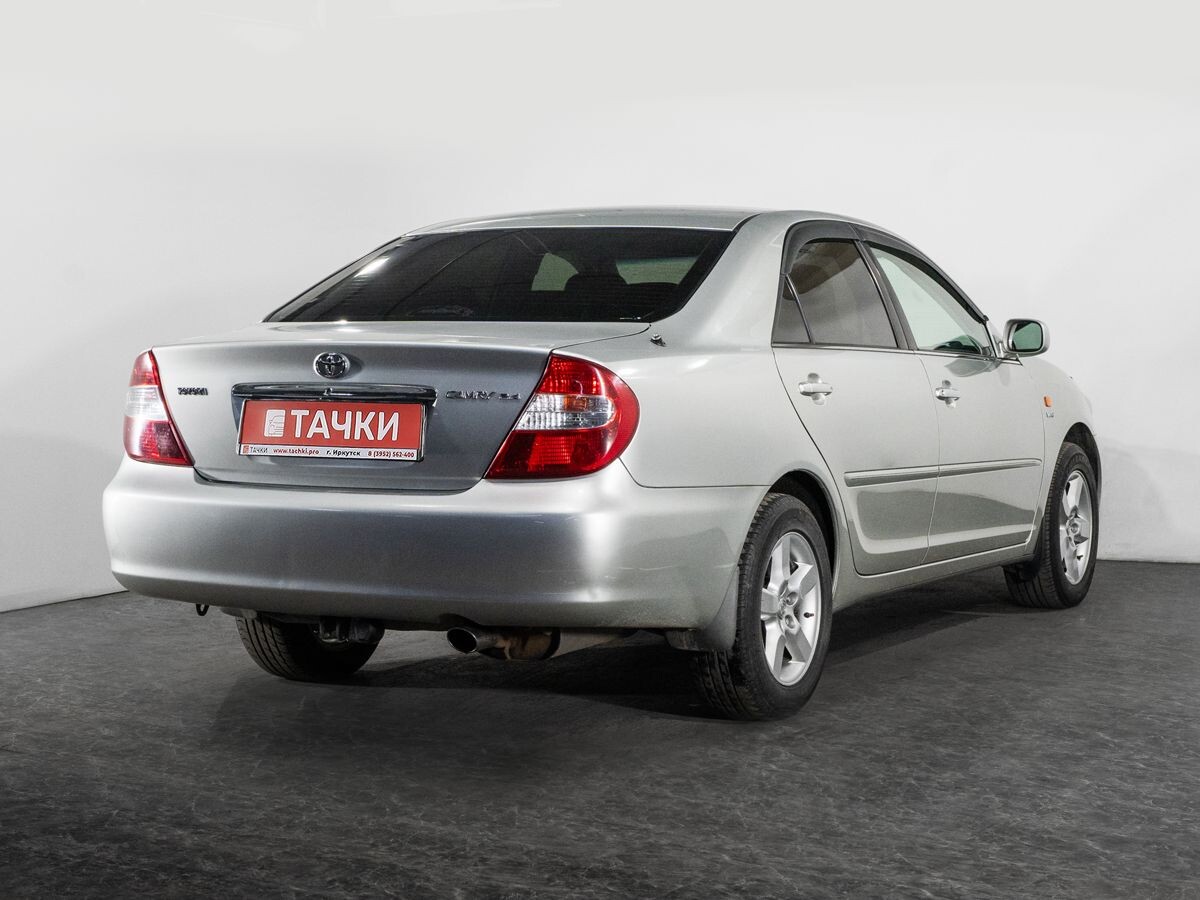 Toyota Camry 2004 - фото автомобиля