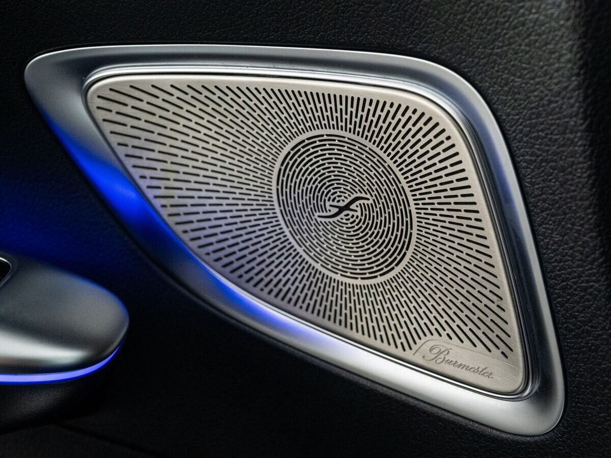   2022 - фото автомобиля