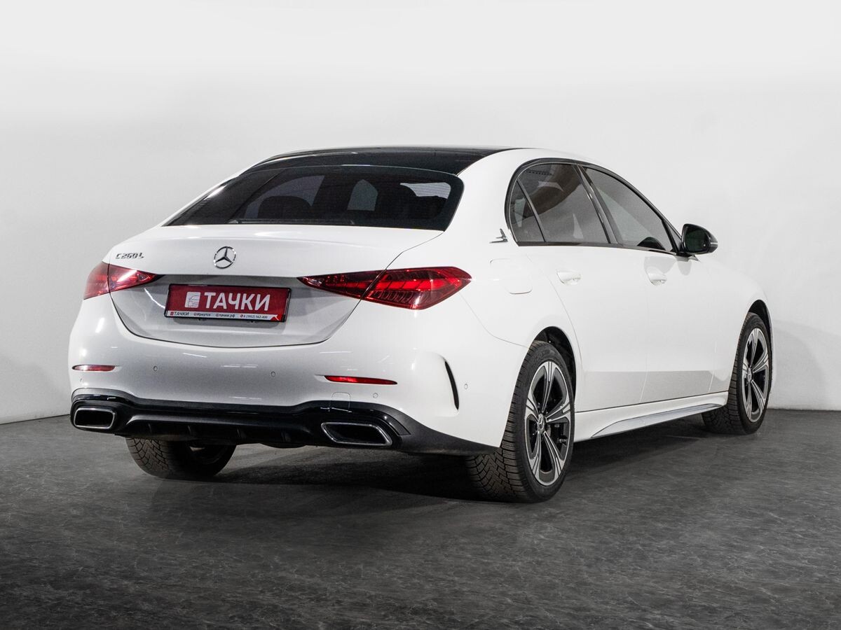   2022 - фото автомобиля