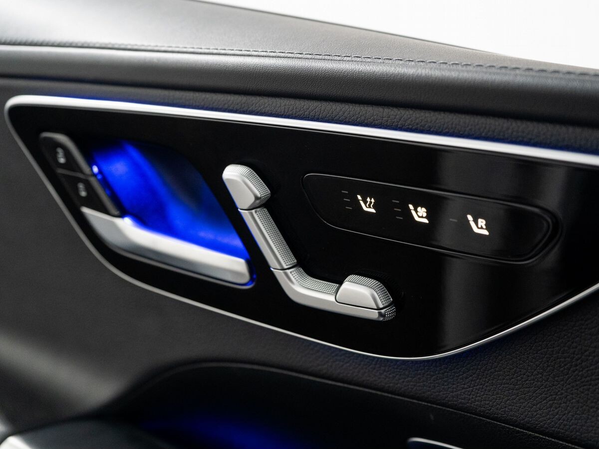   2022 - фото автомобиля