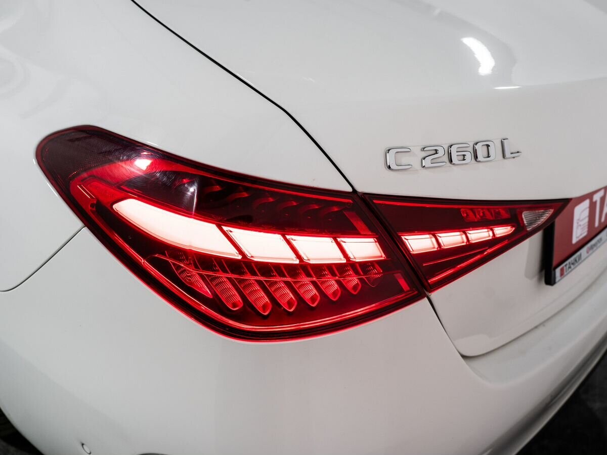   2022 - фото автомобиля