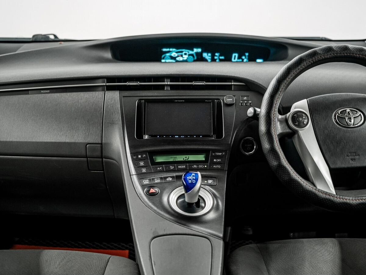 Toyota Prius 2009 - фото автомобиля