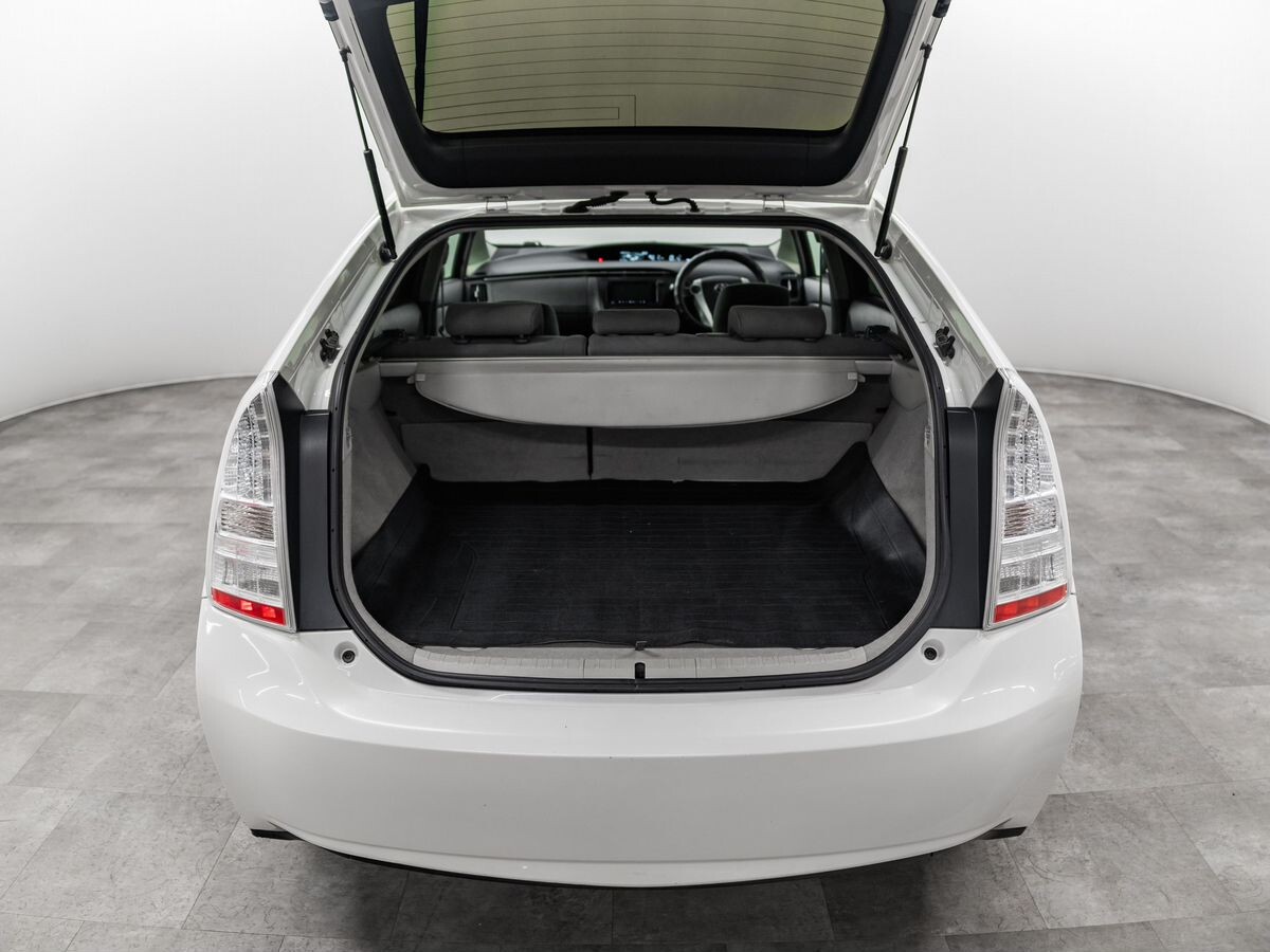 Toyota Prius 2009 - фото автомобиля