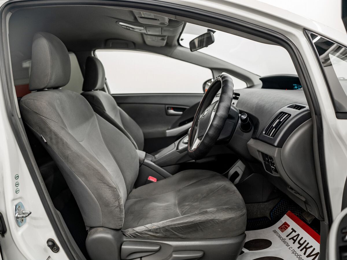 Toyota Prius 2009 - фото автомобиля