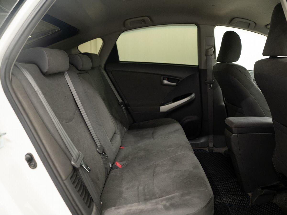 Toyota Prius 2009 - фото автомобиля