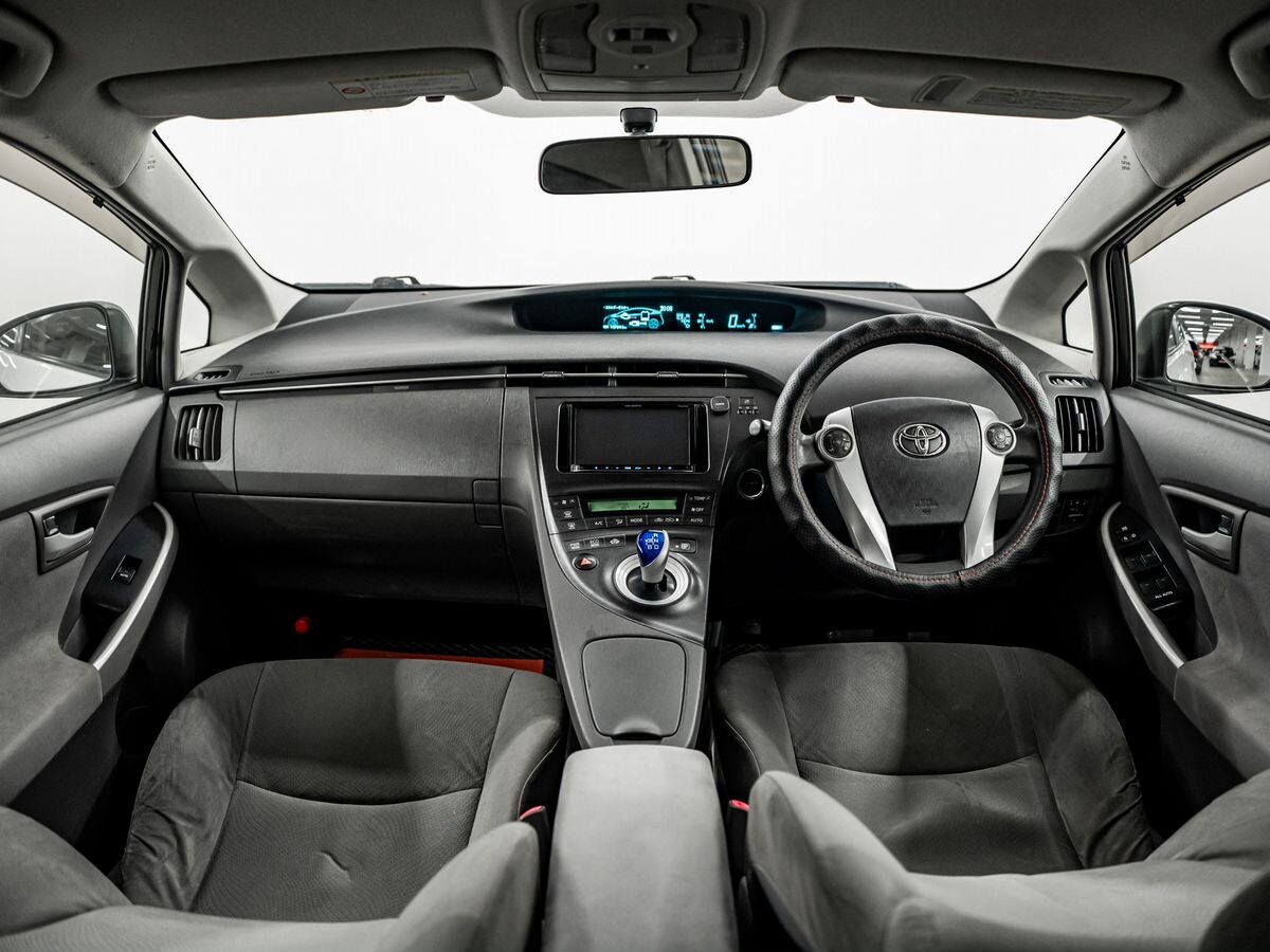 Toyota Prius 2009 - фото автомобиля