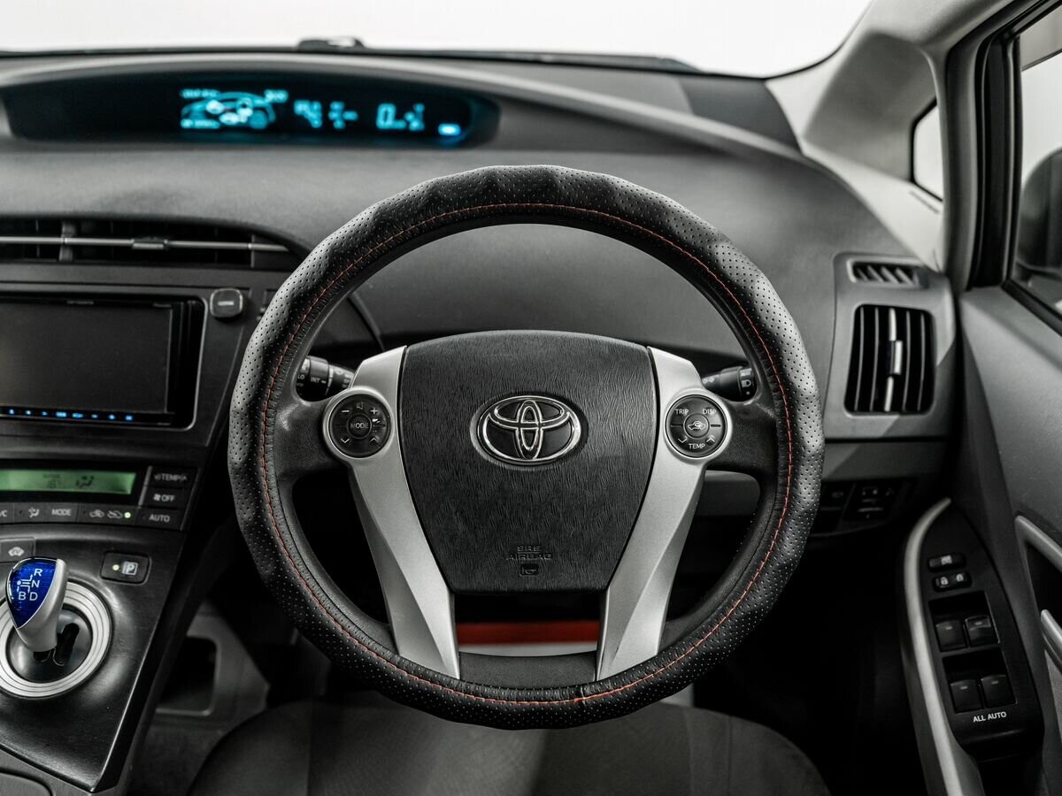 Toyota Prius 2009 - фото автомобиля