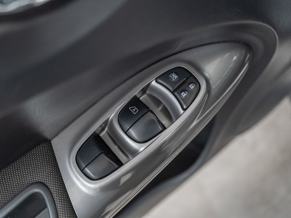 Nissan Juke 2013 - фото автомобиля