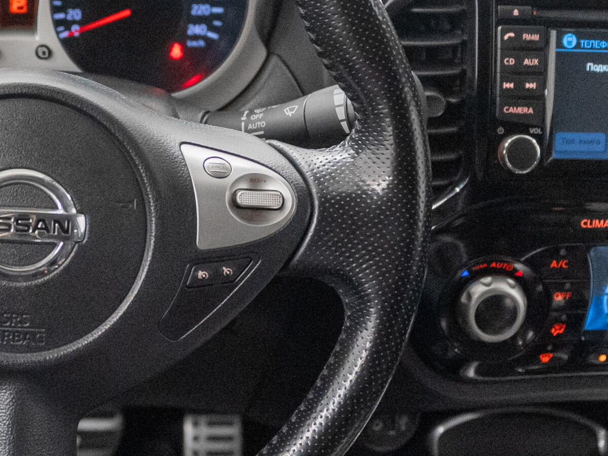 Nissan Juke 2013 - фото автомобиля