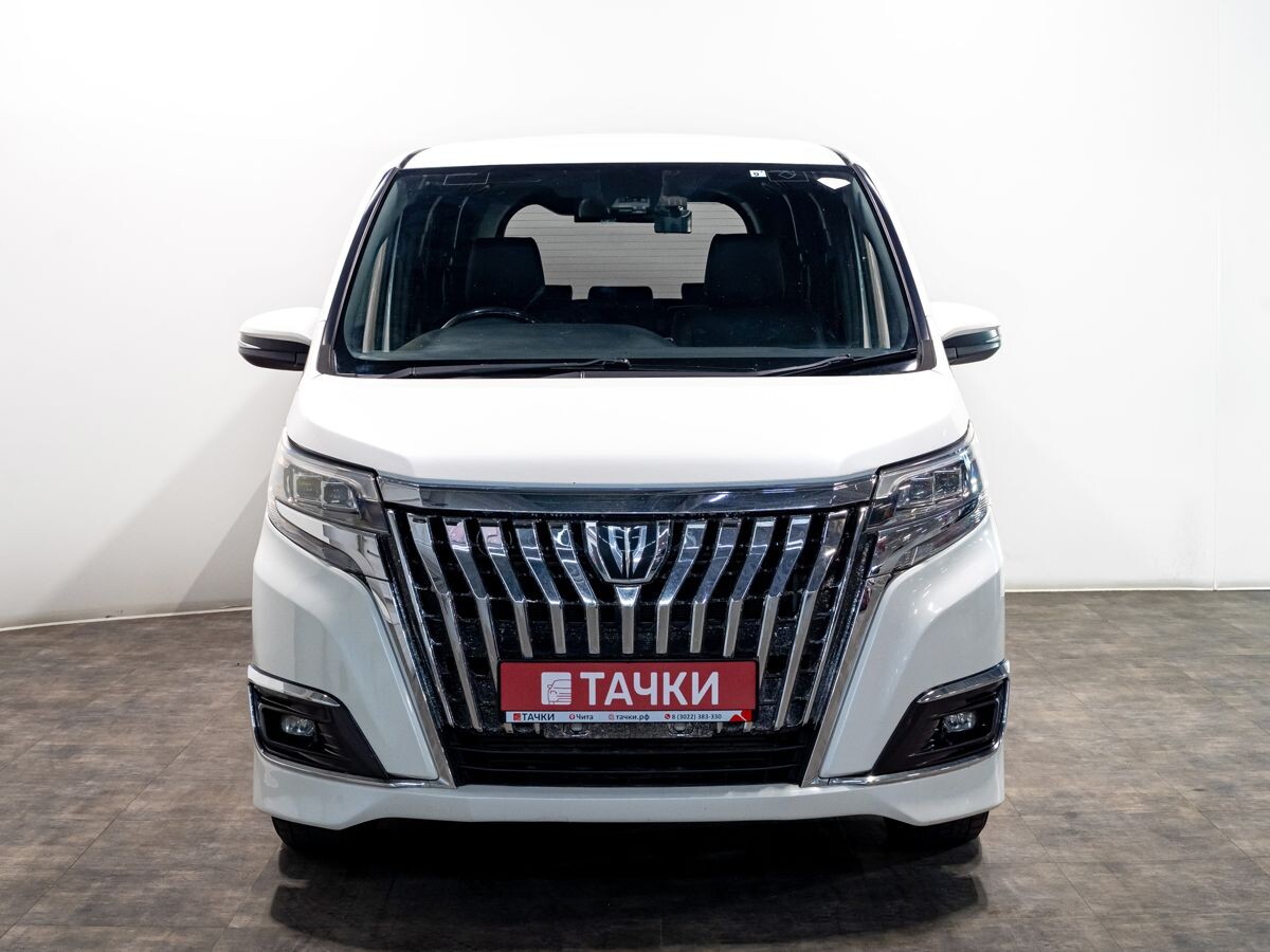 Toyota Esquire 2017 - фото автомобиля