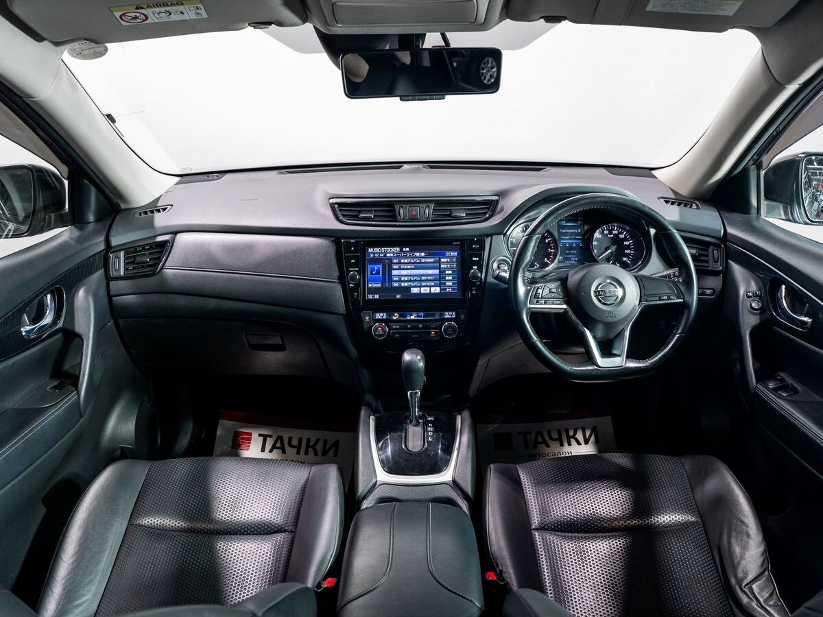 Nissan X-Trail 2017 - фото автомобиля