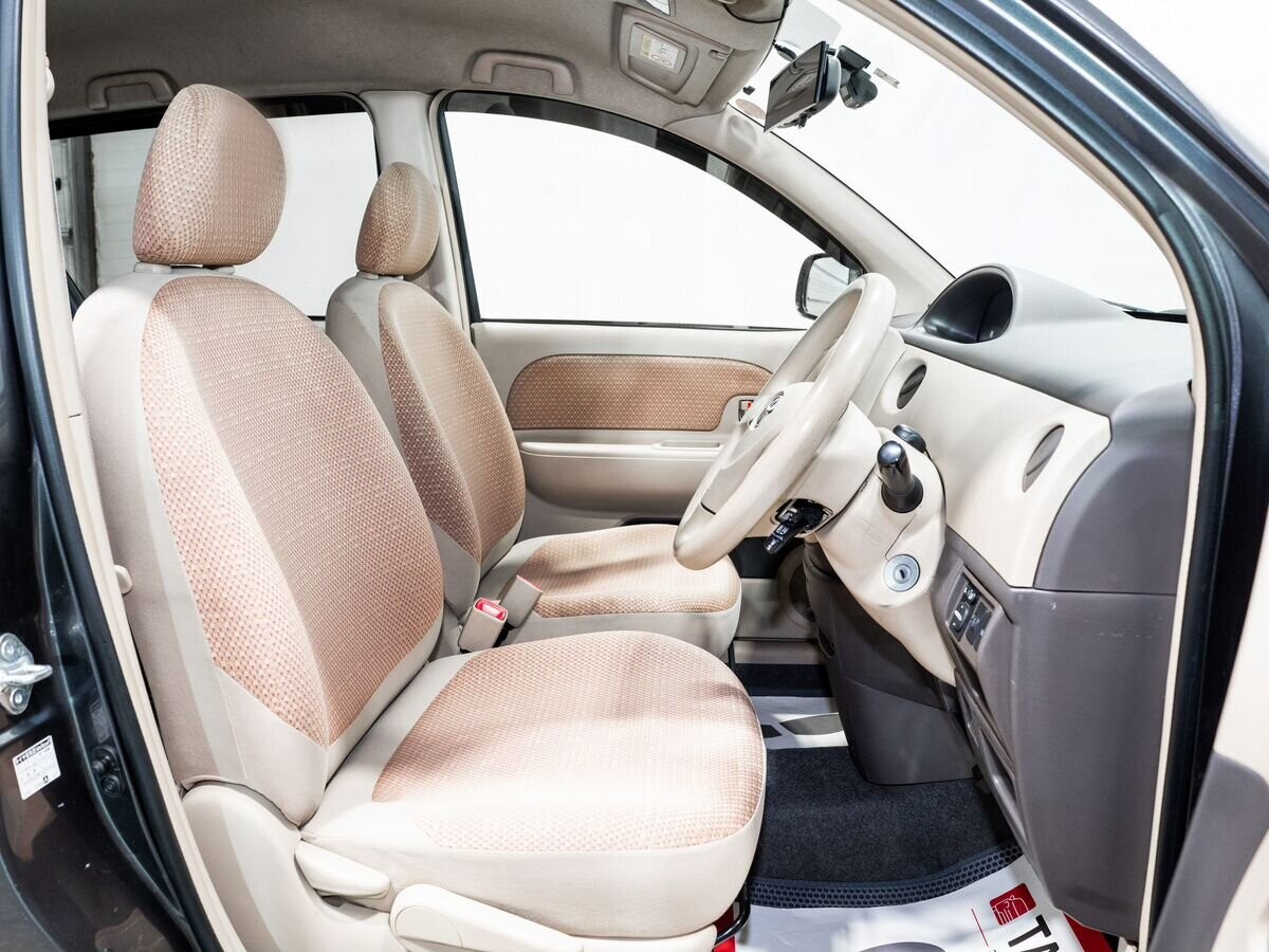 Toyota Sienta 2015 - фото автомобиля
