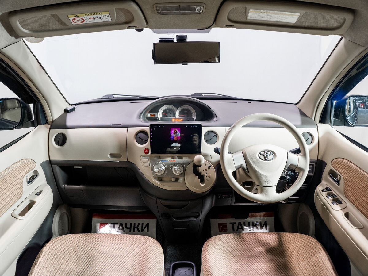 Toyota Sienta 2015 - фото автомобиля