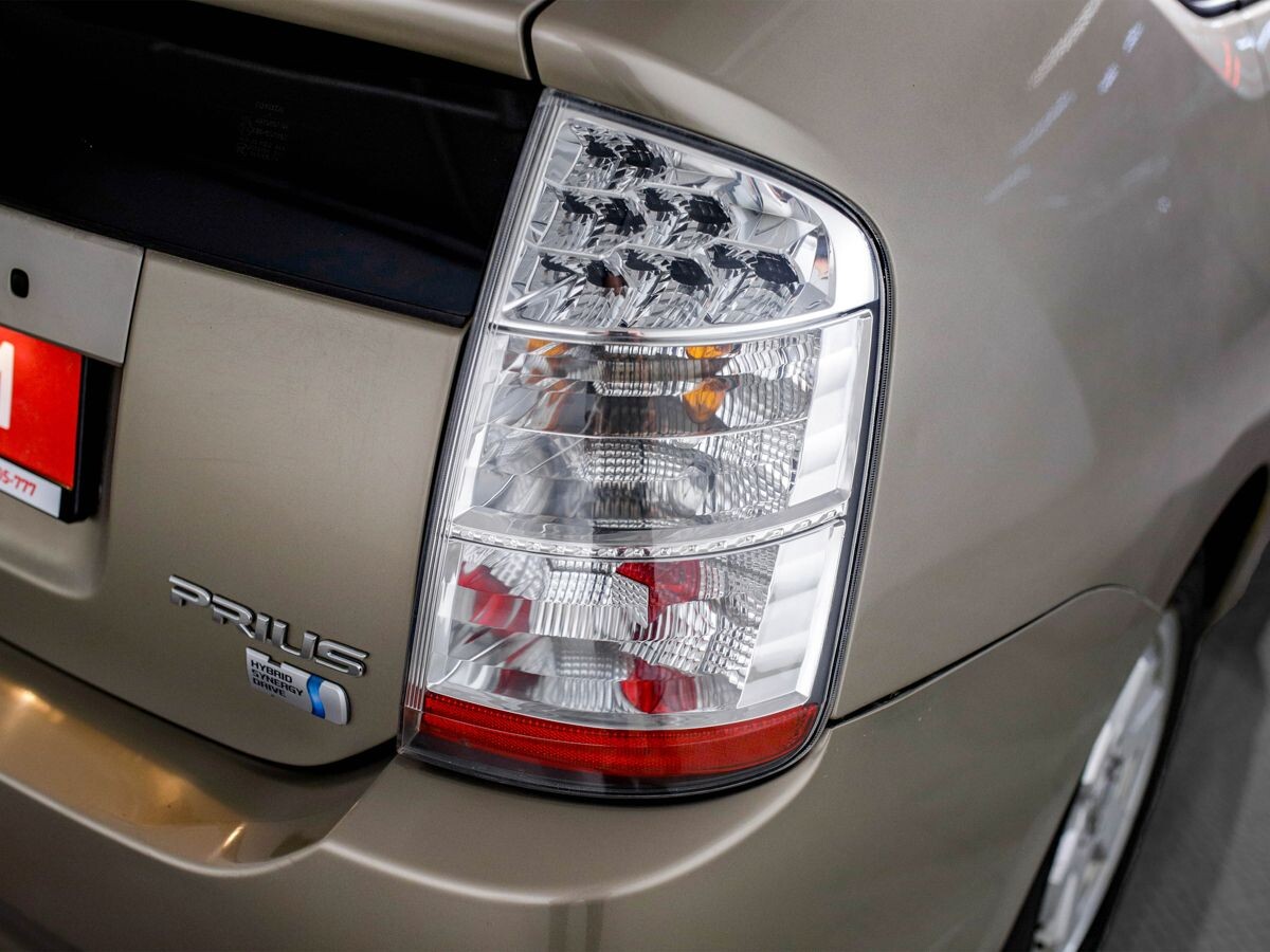 Toyota Prius 2008 - фото автомобиля