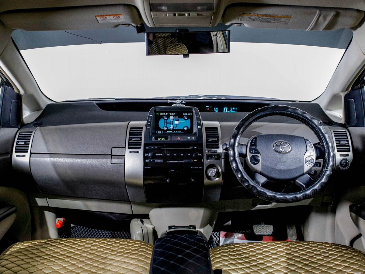 Toyota Prius 2008 - фото автомобиля