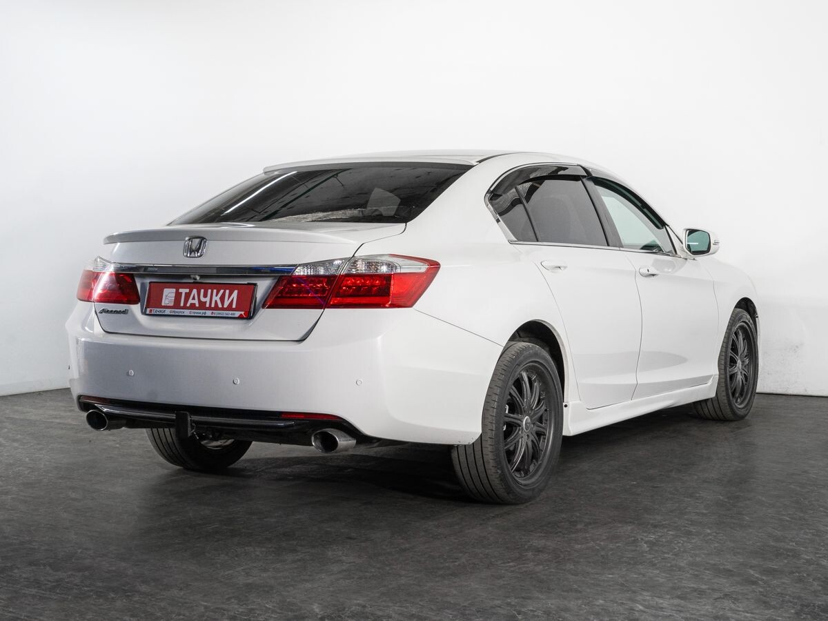 Honda Accord 2013 - фото автомобиля