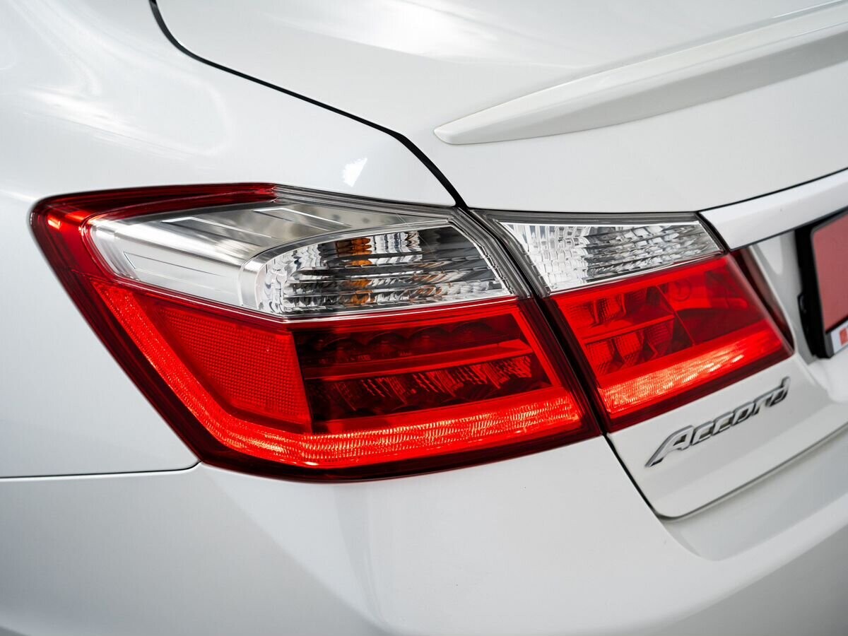 Honda Accord 2013 - фото автомобиля