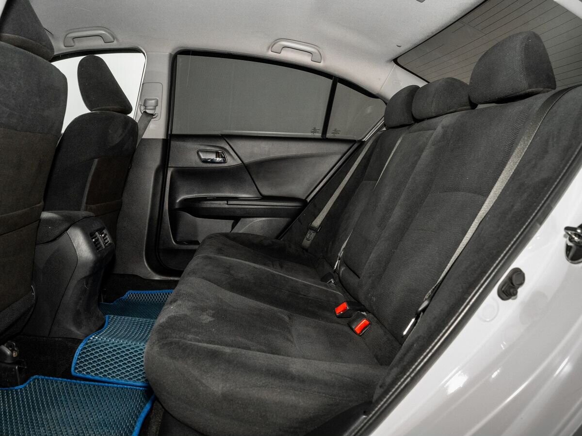 Honda Accord 2013 - фото автомобиля