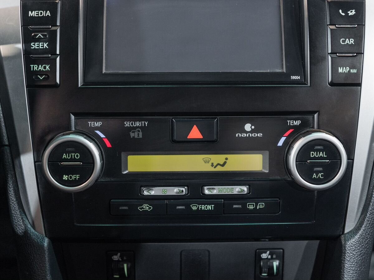 Toyota Camry 2013 - фото автомобиля