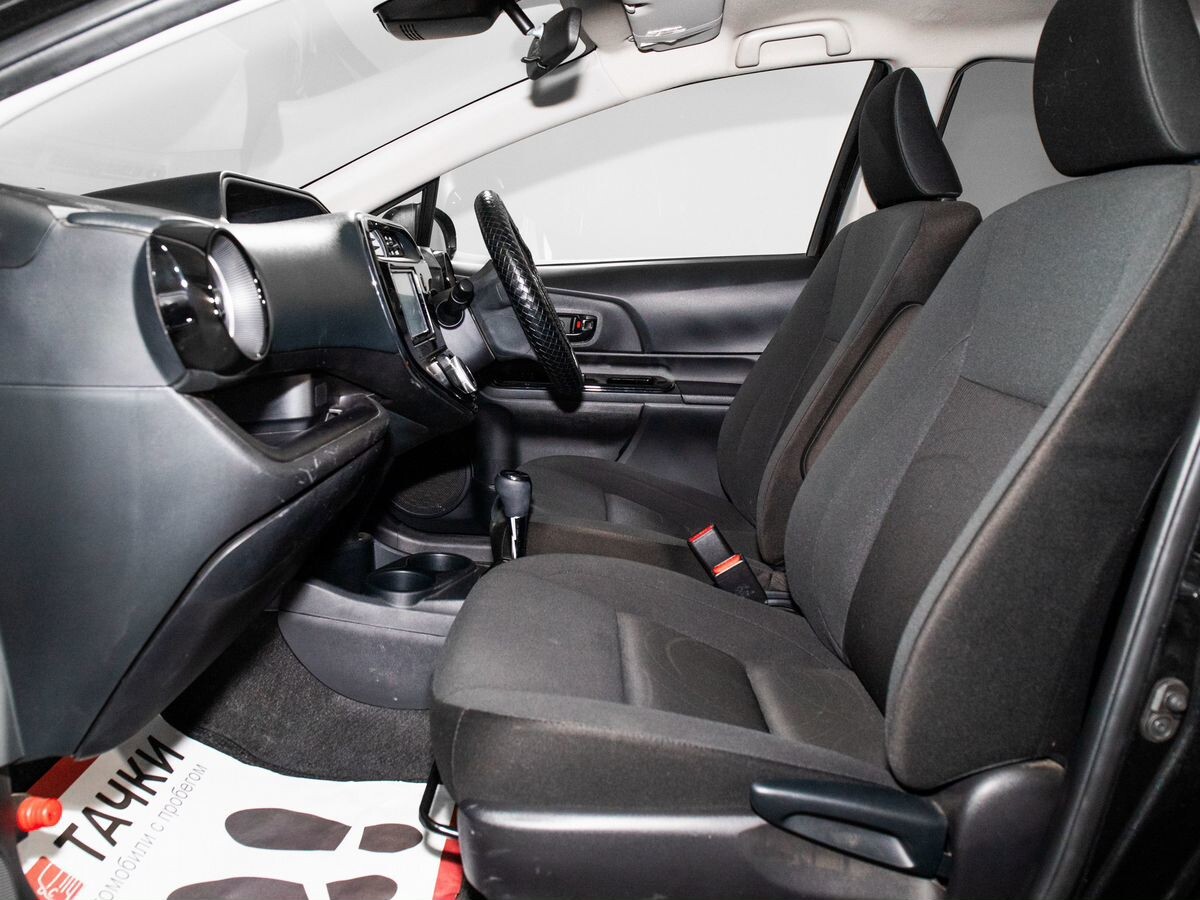 Toyota Aqua 2019 - фото автомобиля
