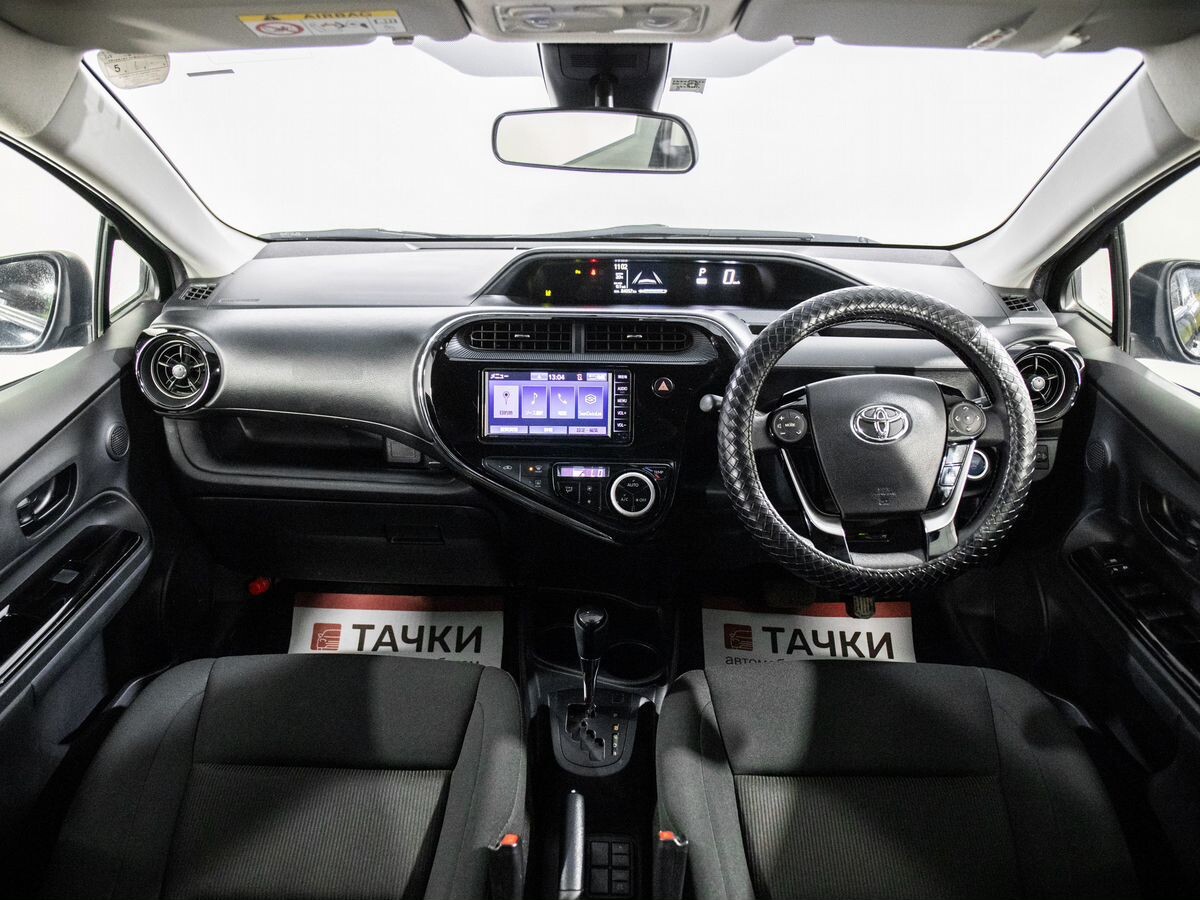 Toyota Aqua 2019 - фото автомобиля