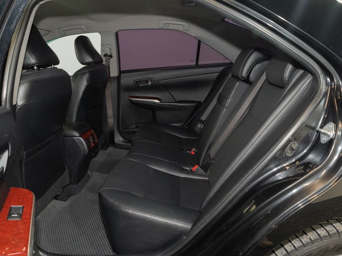 Toyota Camry 2014 - фото автомобиля