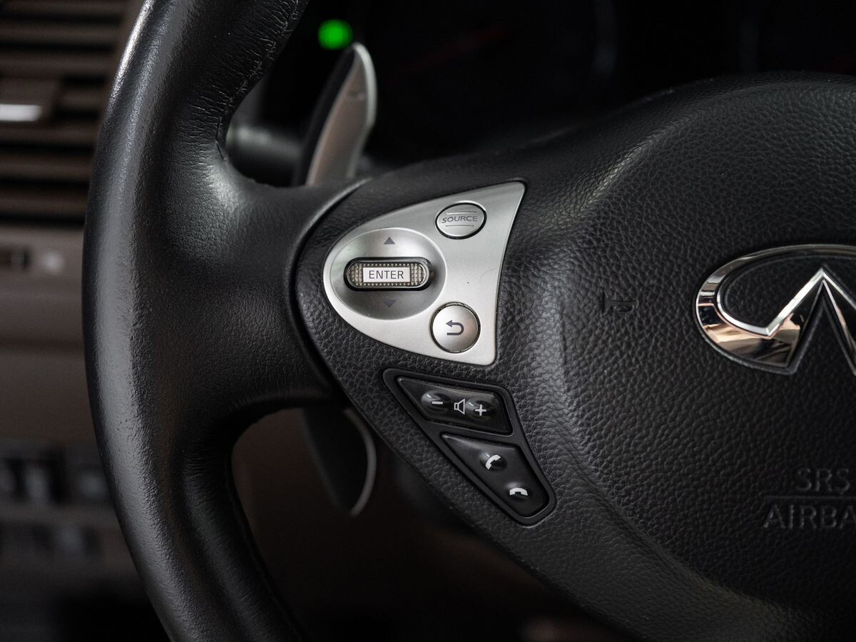 Infiniti FX37 2011 - фото автомобиля