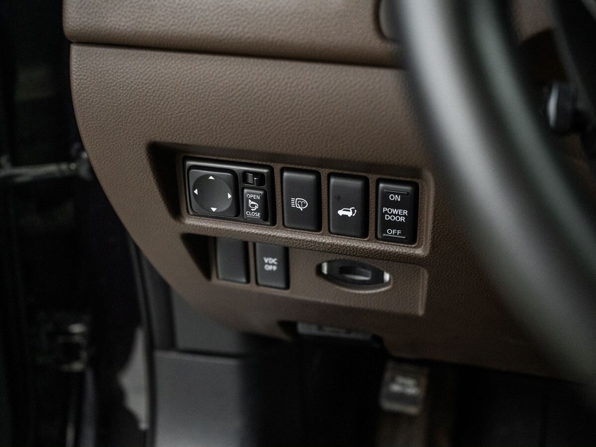 Infiniti FX37 2011 - фото автомобиля