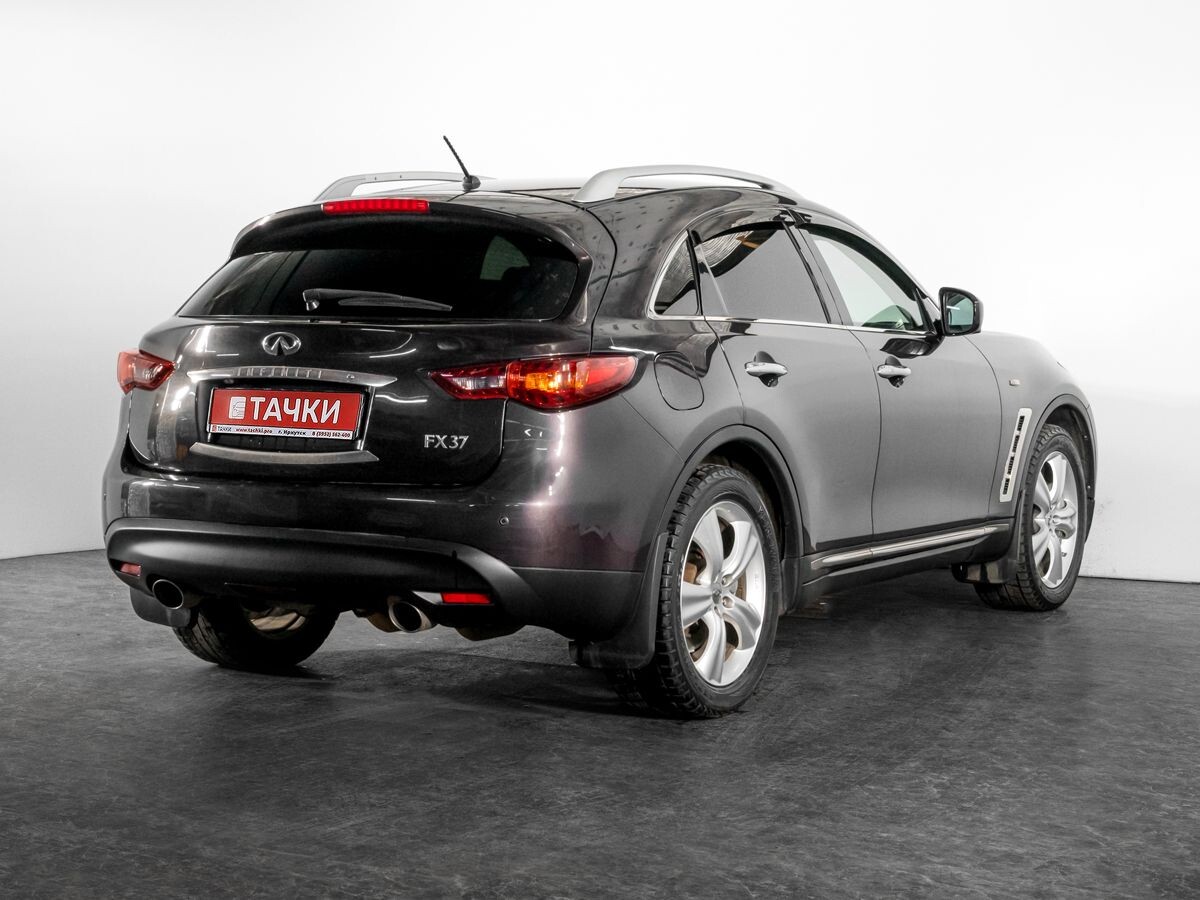 Infiniti FX37 2011 - фото автомобиля