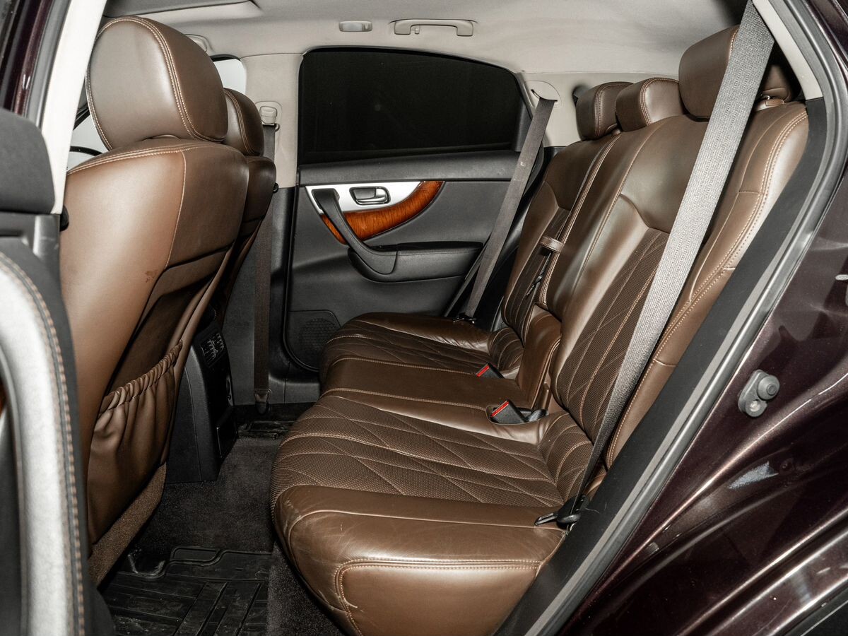 Infiniti FX37 2011 - фото автомобиля